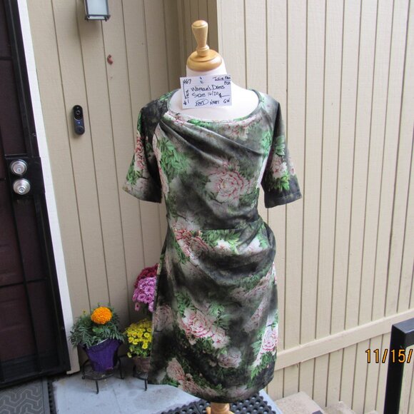 #467 NEW WOMAN'S GREEN FLORAL SHEATH DRESS BY JOLIE MOI (SIZE 16US) - Picture 2 of 4